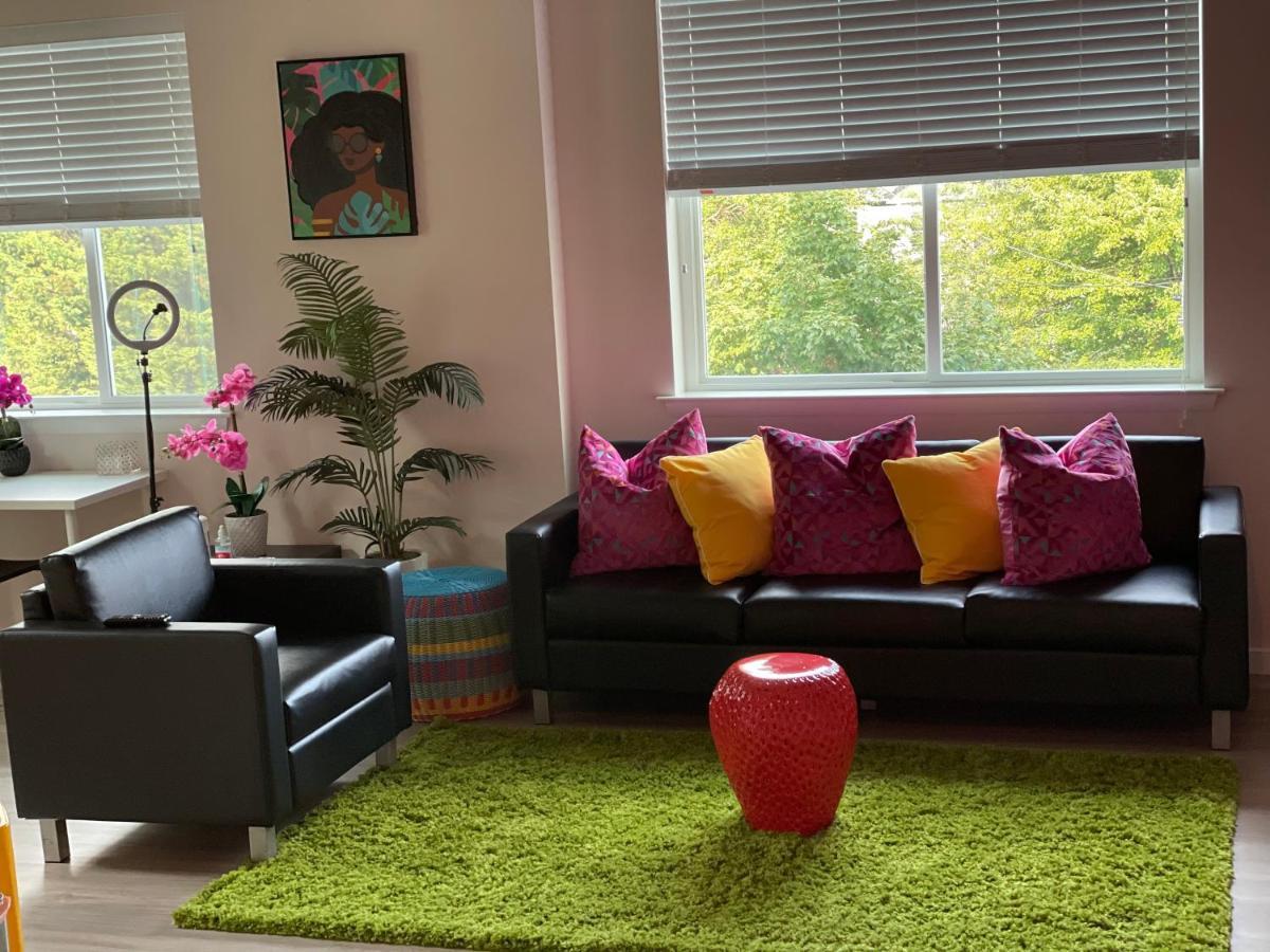 Lux House Of Champagne 2Br 2Ba Free Parking & Wifi Apartment Baltimore Exterior photo