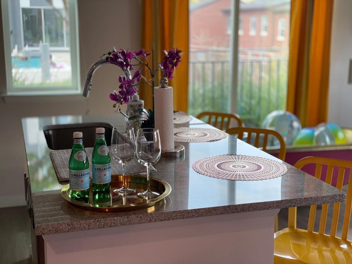 Lux House Of Champagne 2Br 2Ba Free Parking & Wifi Apartment Baltimore Exterior photo